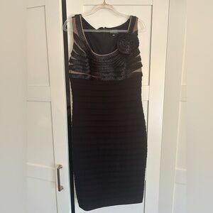 Adrianna Papell Elegant Black Sleeveless Cocktail Dress Size 10 Wedding